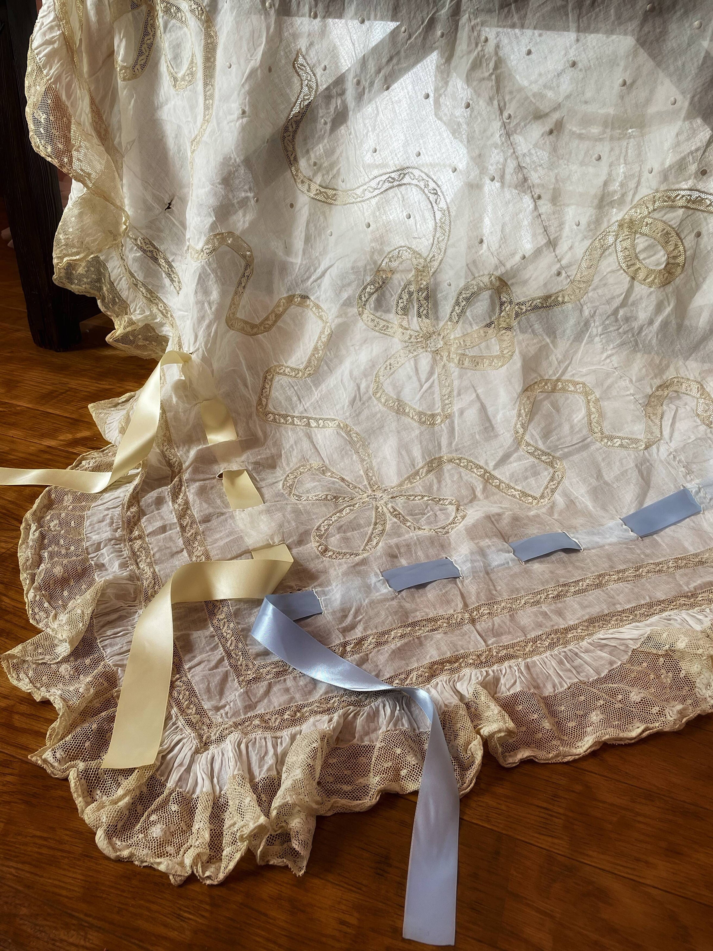 Lace | L
